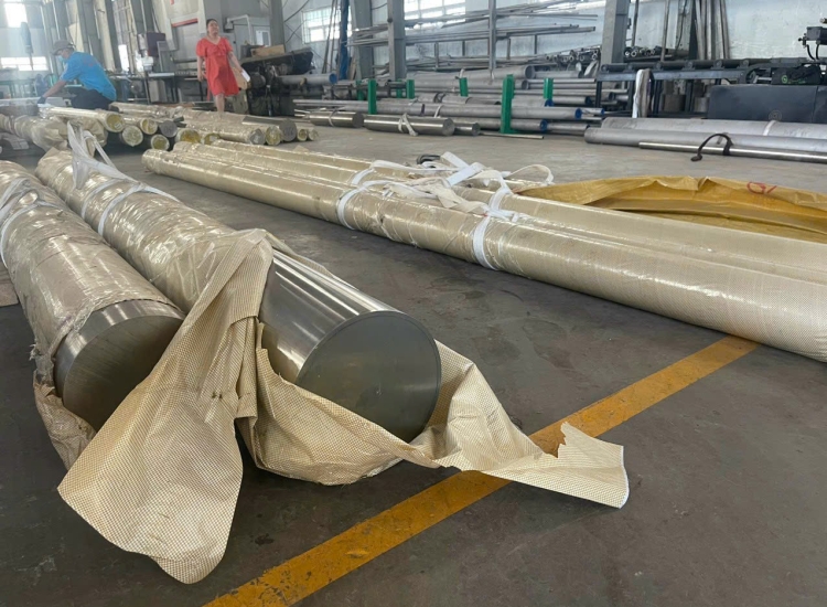 LÁP TRÒN ĐẶC 304- PHI 340|STAINLESS STEEL 304 ROUND BAR , Diameter 340mm