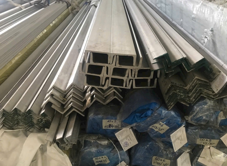 VÊ ĐÚC INOX 316/316L: 75 x 75 x 5.0 x 6 M