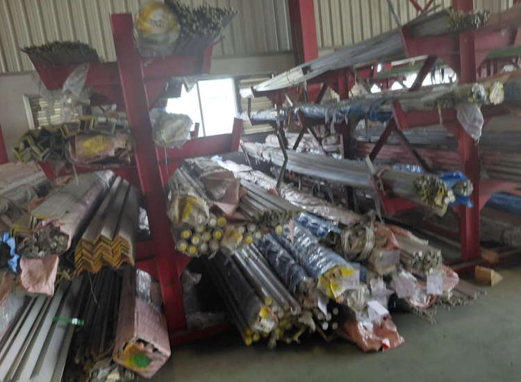 VÊ ĐÚC INOX 316/316L: 65 x 65 x 6.0 x 6 M