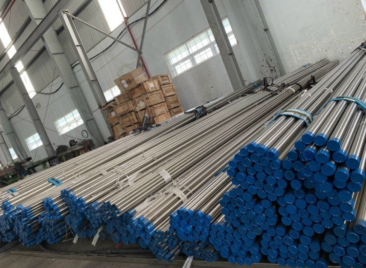 LÁP TRÒN ĐẶC 304- PHI 18|STAINLESS STEEL 304 ROUND BAR , Diameter 18mm