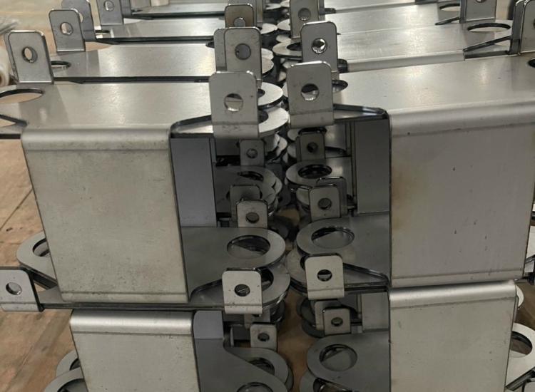 CẮT GIA CÔNG LASER INOX TẤM THEO YÊU CẦU