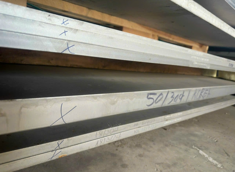 TẤM INOX 304/304L  DÀY 3MM BỀ MẶT NO.1