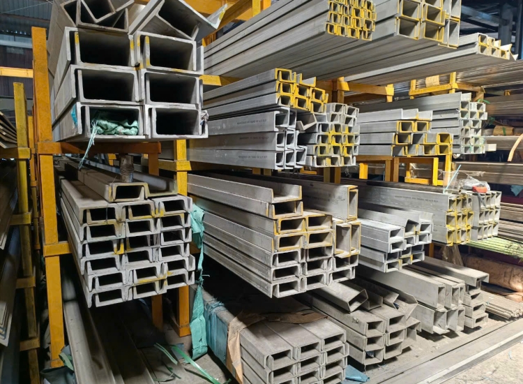 U ĐÚC INOX 304-160 x 65 x 6.5 x 6M