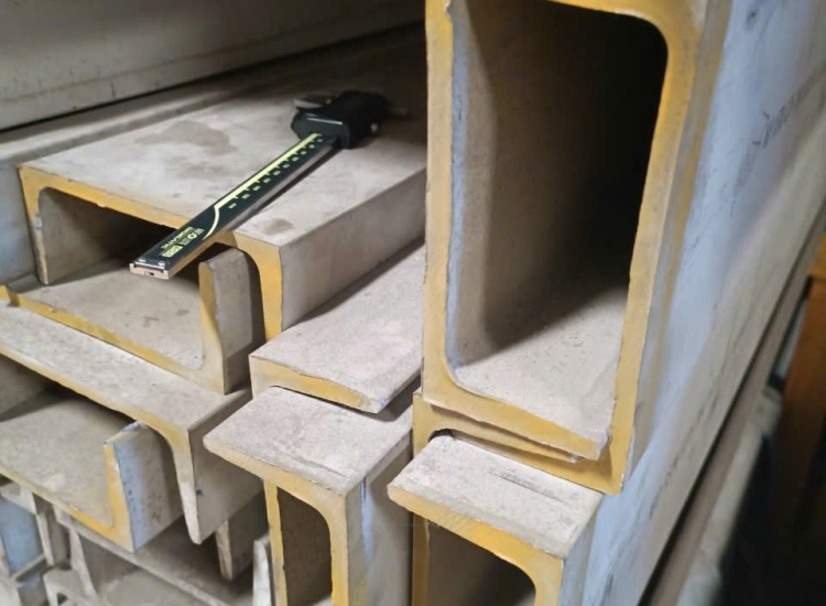 U ĐÚC INOX 304 - 150 x 75 x 7.0 x 6M