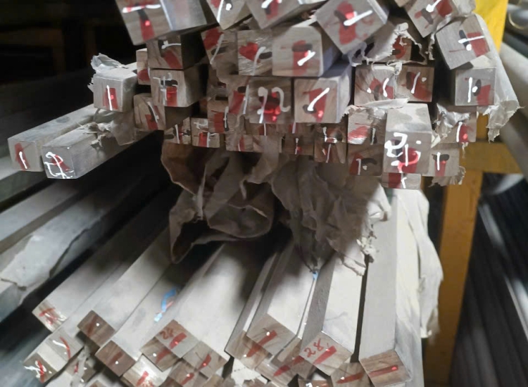 THANH LÁP VUÔNG ĐẶC INOX 304|316 - 6x6