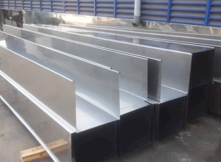 GIA CÔNG CHẤN U INOX 304/316/201/430