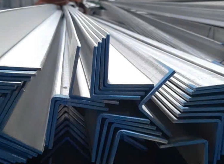 VÊ ĐÚC INOX 304: 50 x 50 x 5.0 x 6 m