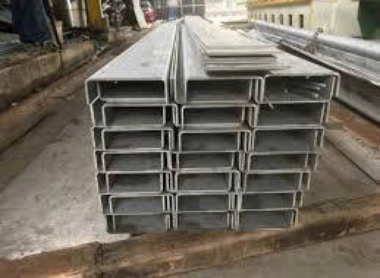 GIA CÔNG CHẤN U INOX 304/316/201/430